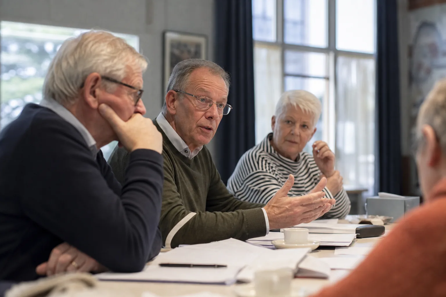 Een Nederlandse vereniging of culturele plek. Beeld bij het artikel: Waar gaat het bij een bestuursoverdracht meestal mis en hoe voorkomt u dat?